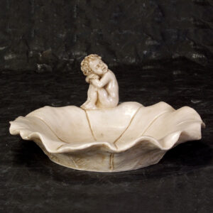 Taça com Anjo a Dormir