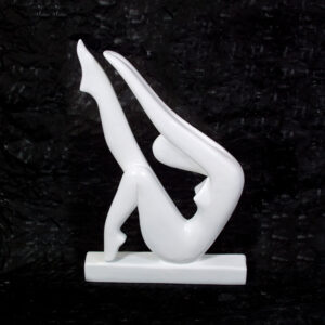 Peça Abstrata em Pose Artística